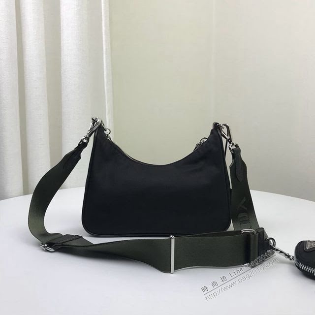 prada女包 普拉達2020新款nylon Hobo手拎包 時尚百搭 prada腋下包 1BH204 Prada單肩斜挎包  pyd2381